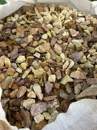 Златолит персиковый декоративная каменная крошка купить в Владикавказе