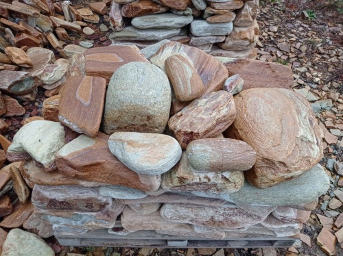 Златолит жёлтый, жёлто-зелёный глыбки и валуны для ланшафтного дизайна купить в Владикавказе