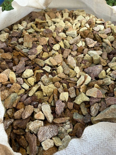 Златолит персиковый декоративная каменная крошка купить в Владикавказе