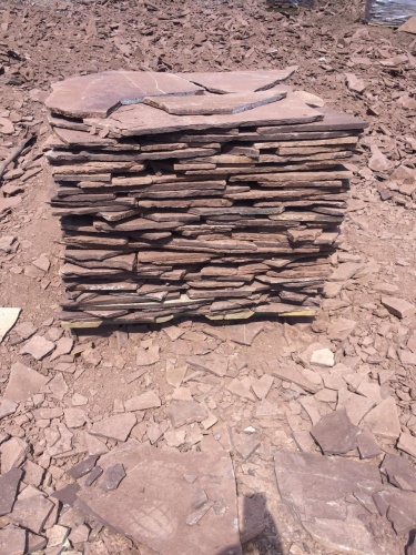 Плитняк лемезит бордовый для цоколя 1,5-2 см купить в Владикавказе