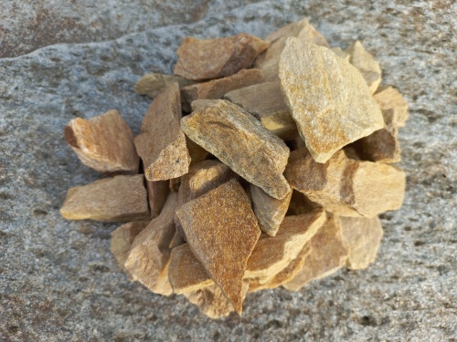 Златолит жёлтый декоративная каменная крошка купить в Владикавказе