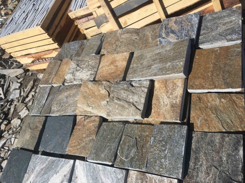 Плитка пилёная златолит Уральский для цоколя, отмостки купить в Владикавказе