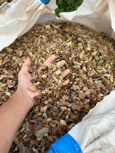 Златолит персиковый декоративная каменная крошка купить в Владикавказе