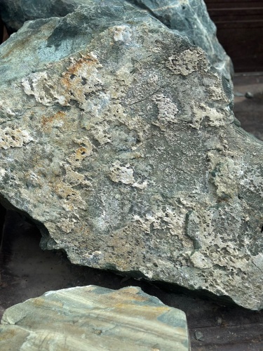 Ландшафтные глыбы зелёные 200-500 килограмм купить в Владикавказе