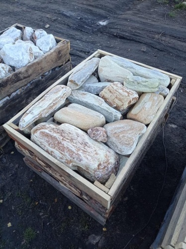 Златолит жёлтый, жёлто-зелёный глыбки и валуны для ланшафтного дизайна купить в Владикавказе